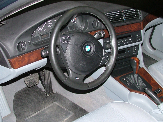 bmw2.jpg